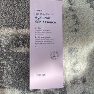 Hyaluron skin essence 300 ml